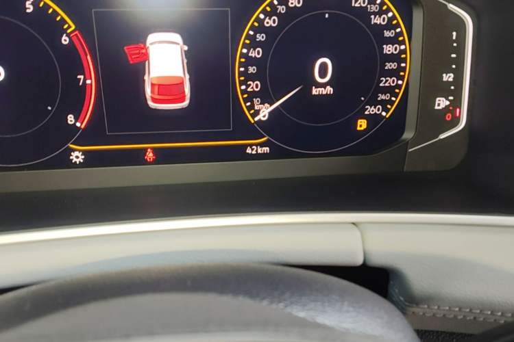 Used Volkswagen Tayron 2026 Model, 30 Million Vehicles Selected Version, 300TSI Odometer Close Up