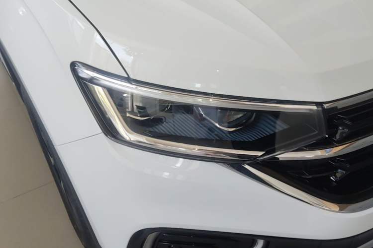 Used Volkswagen Tayron 2026 Model, 30 Million Vehicles Selected Version, 300TSI Right Front Headlight