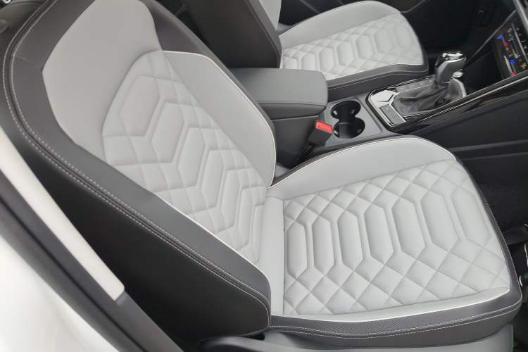 Used Volkswagen Tayron 2026 Model, 30 Million Vehicles Selected Version, 300TSI Right Front Seat