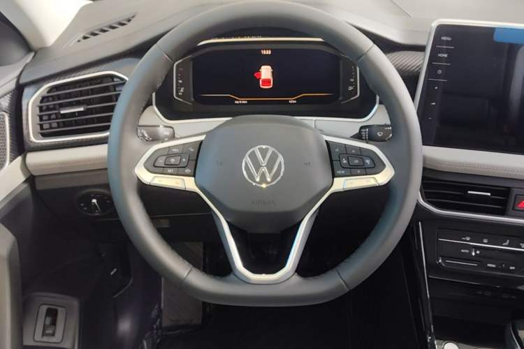 Used Volkswagen Tayron 2026 Model, 30 Million Vehicles Selected Version, 300TSI Steering Wheel