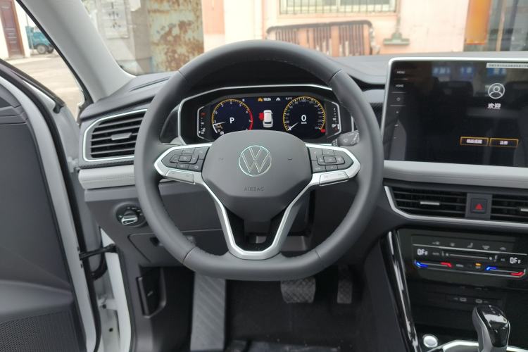 Used Volkswagen Tayron 2026 Model, 30 Million Vehicles Selected Version, 300TSI Steering Wheel