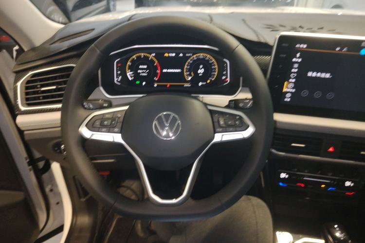 Used Volkswagen Tayron 2026 Model, 30 Million Vehicles Selected Version, 300TSI Steering Wheel