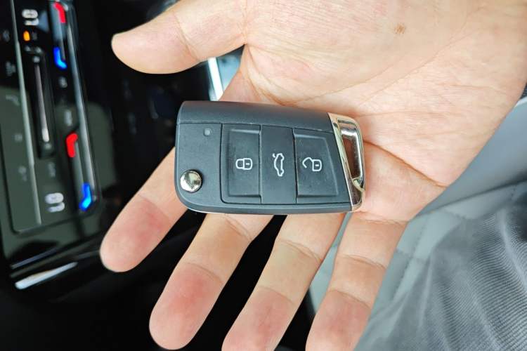 Used Volkswagen Tayron 2026 Model, 30 Million Vehicles Selected Version, 300TSI Vehicle Key