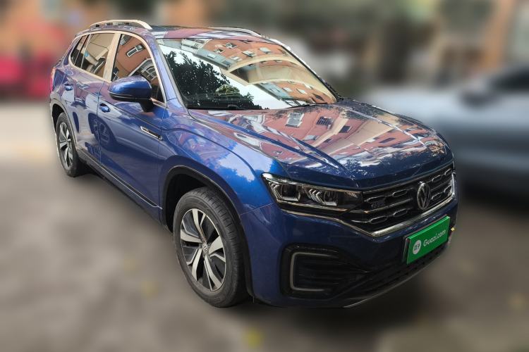 Used Volkswagen Tayron GTE Plug-in Hybrid 2020 1.4T Luxury Model Front Right 45 Deg