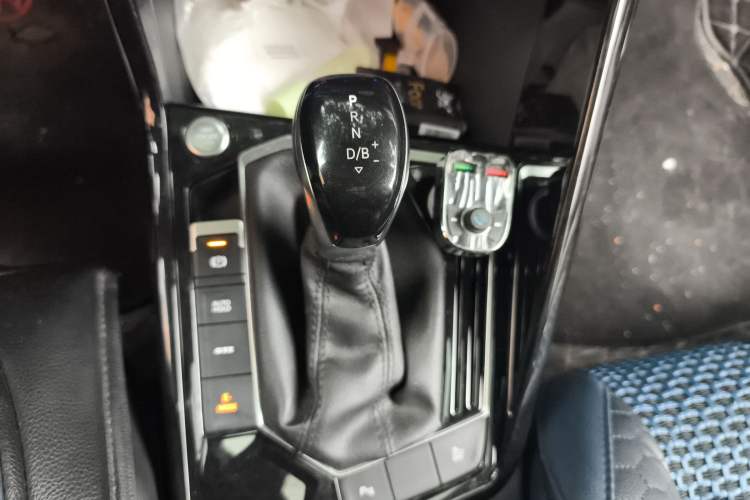 Used Volkswagen Tayron GTE Plug-in Hybrid 2020 1.4T Luxury Model Gear Lever