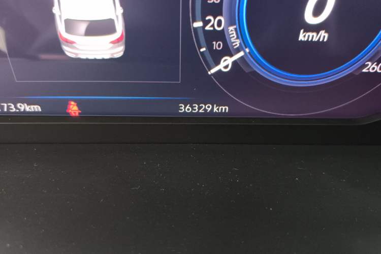 Used Volkswagen Tayron GTE Plug-in Hybrid 2020 1.4T Luxury Model Odometer Close Up