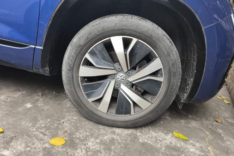 Used Volkswagen Tayron GTE Plug-in Hybrid 2020 1.4T Luxury Model Right Front Wheel Hub