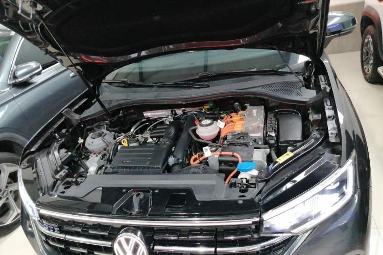 Used Volkswagen Tayron GTE Plug-in Hybrid 2024 280TSI Luxury Plus Advanced Edition Engine Bay