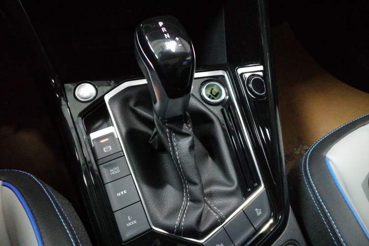 Used Volkswagen Tayron GTE Plug-in Hybrid 2024 280TSI Luxury Plus Advanced Edition Gear Lever
