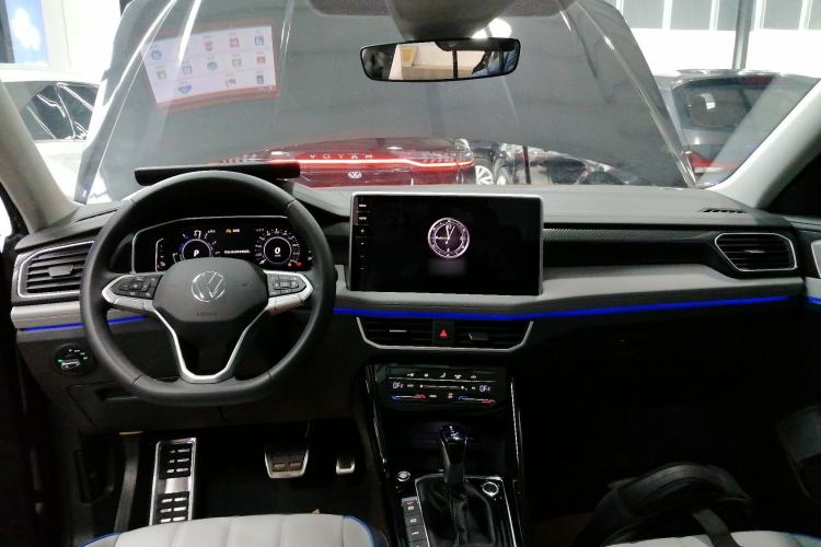 Used Volkswagen Tayron GTE Plug-in Hybrid 2024 280TSI Luxury Plus Advanced Edition Interior 2