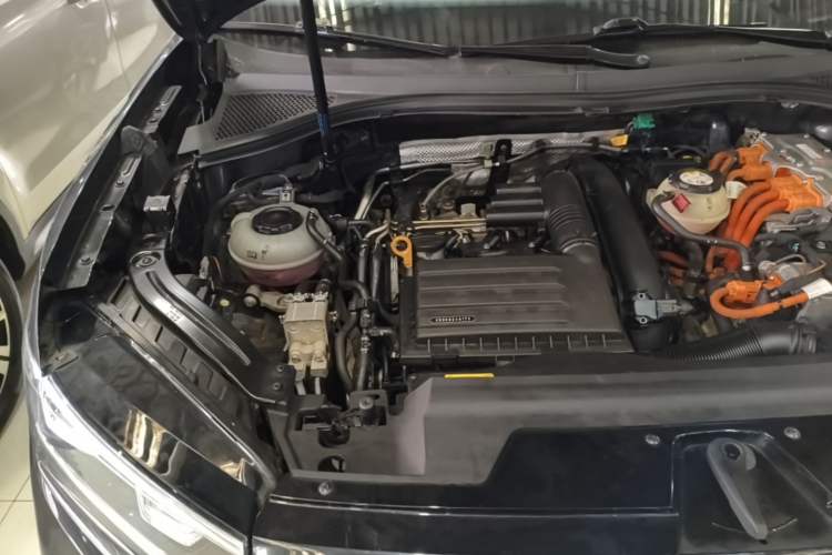 Used Volkswagen Tayron GTE Plug-in Hybrid 2020 1.4T Luxury Model Engine Bay Right