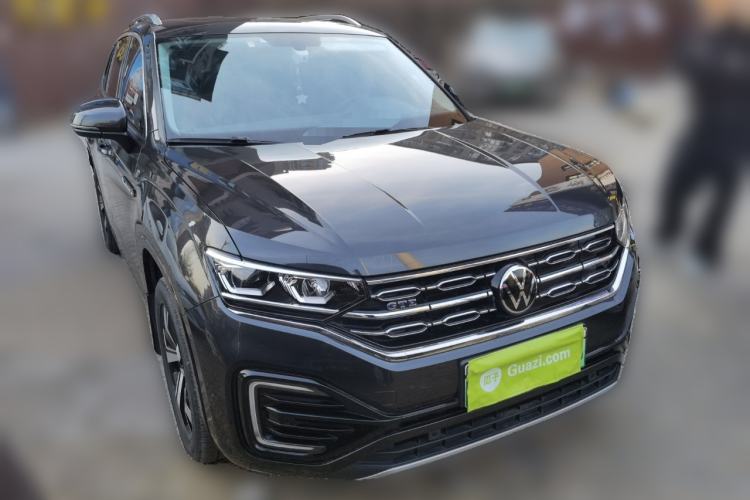 Used Volkswagen Tayron GTE Plug-in Hybrid 2020 1.4T Luxury Model Front Right 45 Deg