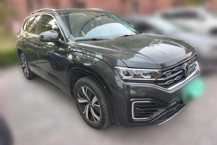 Used Volkswagen Tayron GTE Plug-in Hybrid 2020 1.4T Luxury Model Front Right 45 Deg