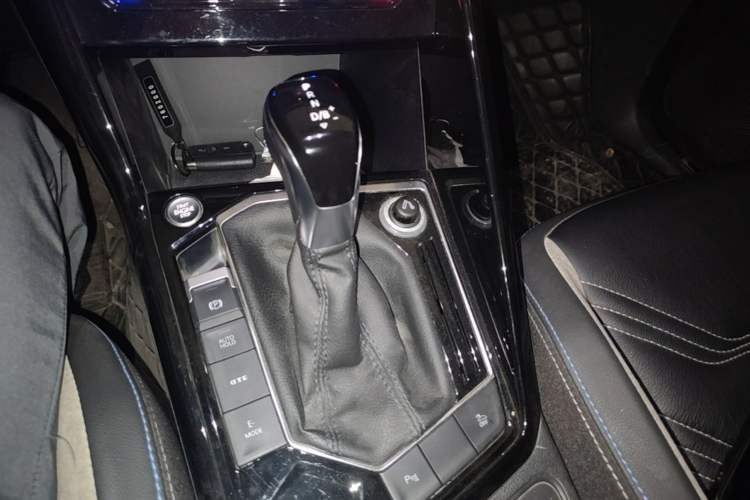 Used Volkswagen Tayron GTE Plug-in Hybrid 2020 1.4T Luxury Model Gear Lever