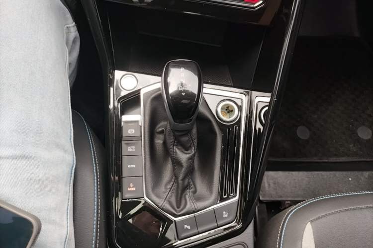 Used Volkswagen Tayron GTE Plug-in Hybrid 2020 1.4T Luxury Model Gear Lever