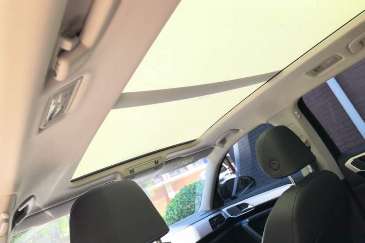 Used Volkswagen Tayron GTE Plug-in Hybrid 2020 1.4T Luxury Model Headliner