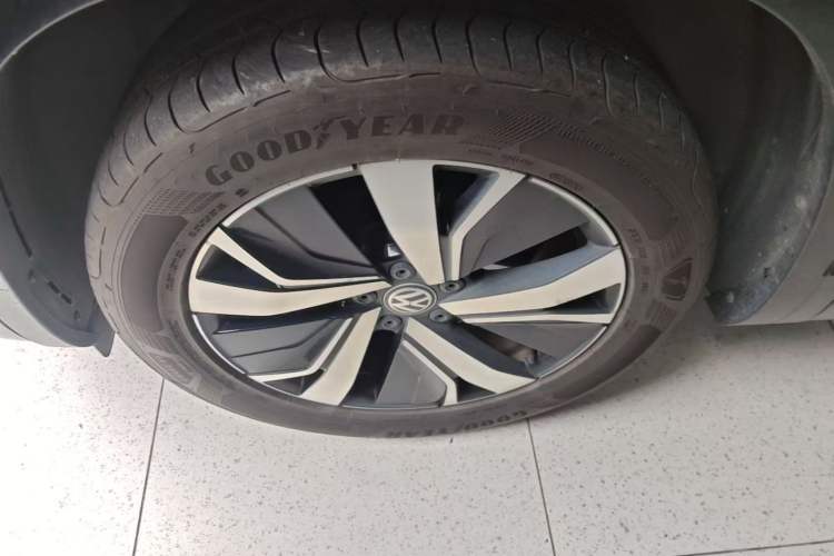 Used Volkswagen Tayron GTE Plug-in Hybrid 2020 1.4T Luxury Model Left Front Wheel Hub