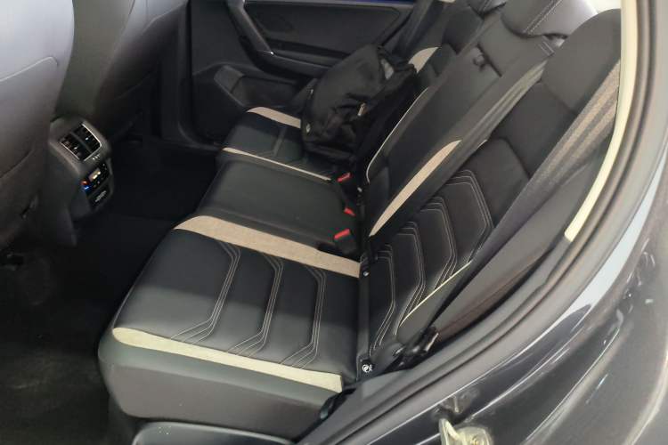 Used Volkswagen Tayron GTE Plug-in Hybrid 2020 1.4T Luxury Model Left Rear Seat