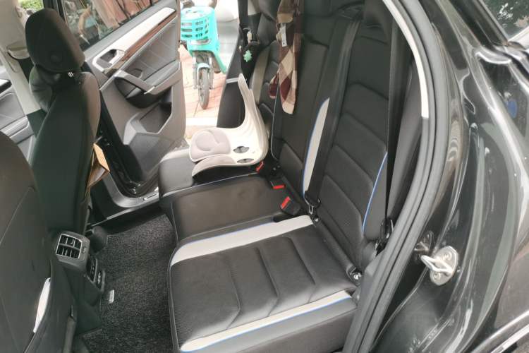 Used Volkswagen Tayron GTE Plug-in Hybrid 2020 1.4T Luxury Model Left Rear Seat