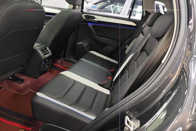 Used Volkswagen Tayron GTE Plug-in Hybrid 2020 1.4T Luxury Model Left Rear Seat