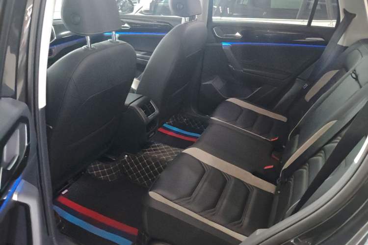 Used Volkswagen Tayron GTE Plug-in Hybrid 2020 1.4T Luxury Model Left Rear Seat