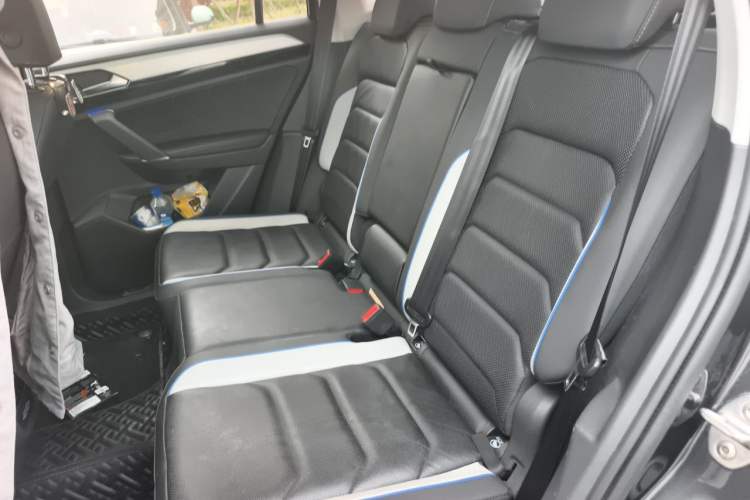Used Volkswagen Tayron GTE Plug-in Hybrid 2020 1.4T Luxury Model Left Rear Seat