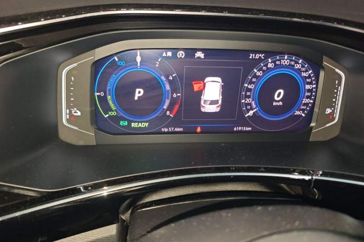 Used Volkswagen Tayron GTE Plug-in Hybrid 2020 1.4T Luxury Model Odometer Close Up