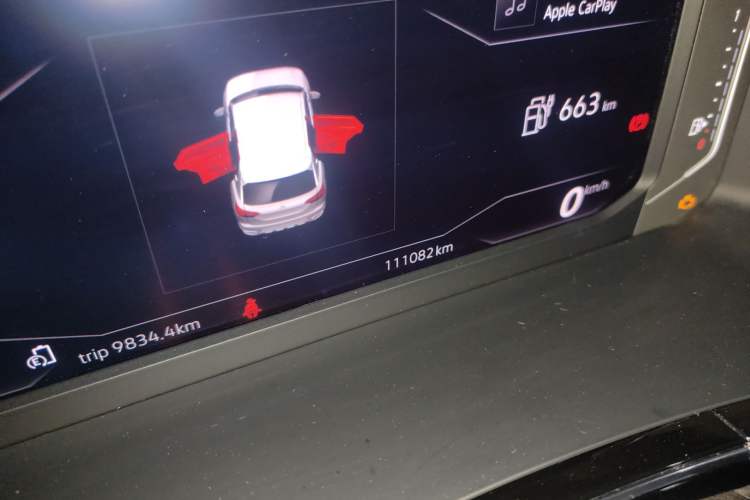 Used Volkswagen Tayron GTE Plug-in Hybrid 2020 1.4T Luxury Model Odometer Close Up