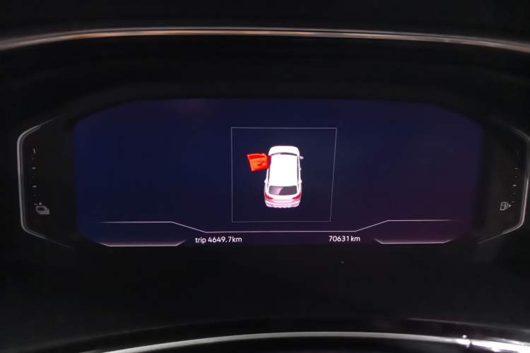 Used Volkswagen Tayron GTE Plug-in Hybrid 2020 1.4T Luxury Model Odometer Close Up