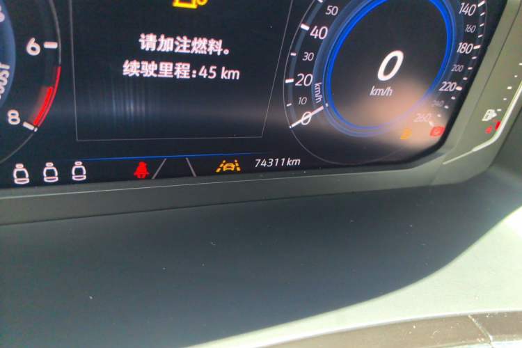 Used Volkswagen Tayron GTE Plug-in Hybrid 2020 1.4T Luxury Model Odometer Close Up