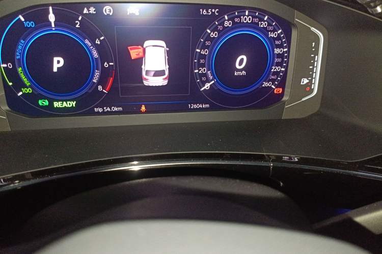 Used Volkswagen Tayron GTE Plug-in Hybrid 2020 1.4T Luxury Model Odometer Close Up