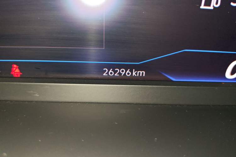 Used Volkswagen Tayron GTE Plug-in Hybrid 2020 1.4T Luxury Model Odometer Close Up