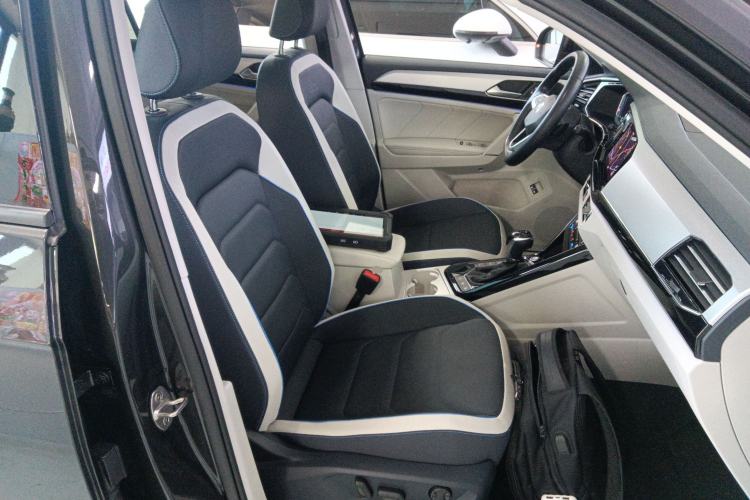 Used Volkswagen Tayron GTE Plug-in Hybrid 2020 1.4T Luxury Model Right Front Seat