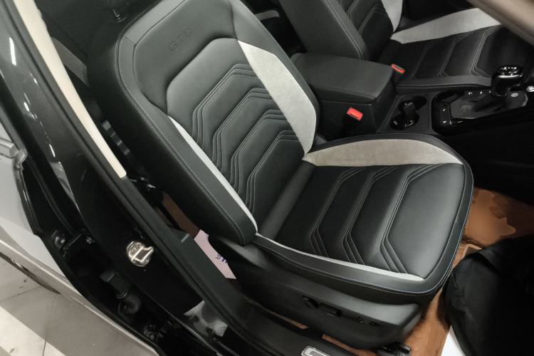 Used Volkswagen Tayron GTE Plug-in Hybrid 2020 1.4T Luxury Model Right Front Seat
