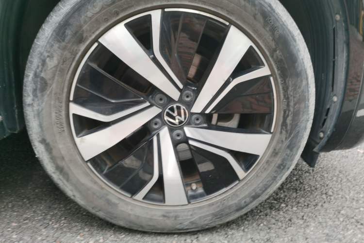 Used Volkswagen Tayron GTE Plug-in Hybrid 2020 1.4T Luxury Model Right Front Wheel Hub