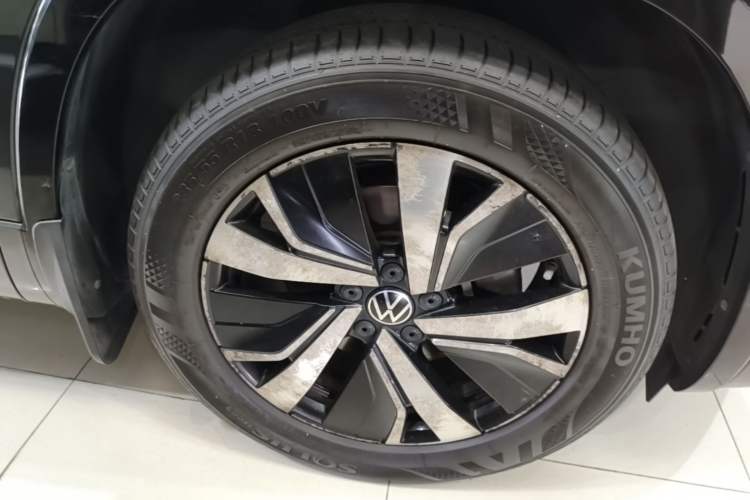 Used Volkswagen Tayron GTE Plug-in Hybrid 2020 1.4T Luxury Model Right Front Wheel Hub