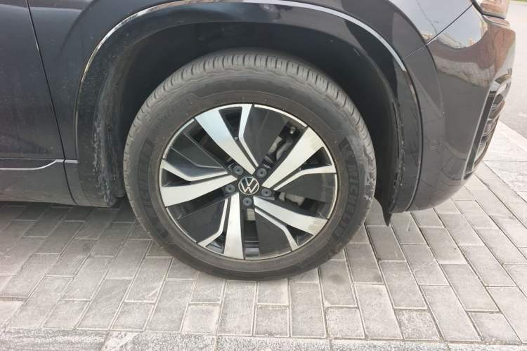 Used Volkswagen Tayron GTE Plug-in Hybrid 2020 1.4T Luxury Model Right Front Wheel Hub