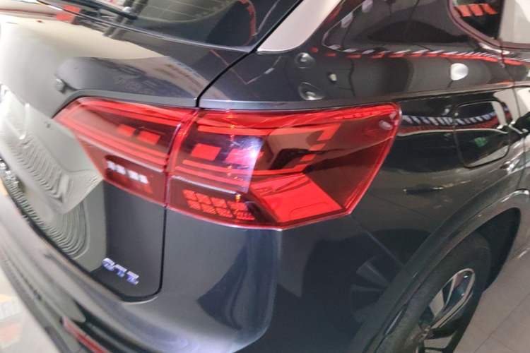 Used Volkswagen Tayron GTE Plug-in Hybrid 2020 1.4T Luxury Model Right Rear Taillight