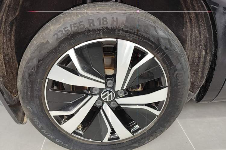 Used Volkswagen Tayron GTE Plug-in Hybrid 2020 1.4T Luxury Model Right Rear Wheel Hub
