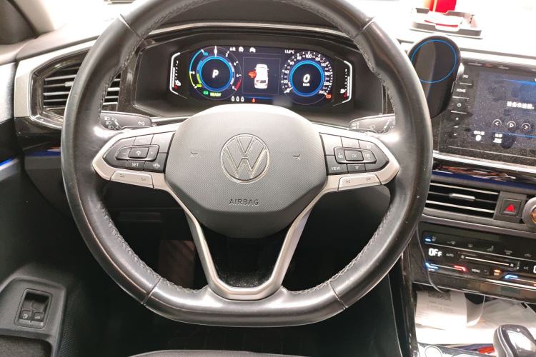 Used Volkswagen Tayron GTE Plug-in Hybrid 2020 1.4T Luxury Model Steering Wheel