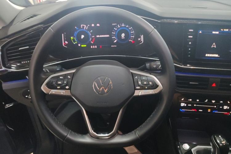 Used Volkswagen Tayron GTE Plug-in Hybrid 2020 1.4T Luxury Model Steering Wheel