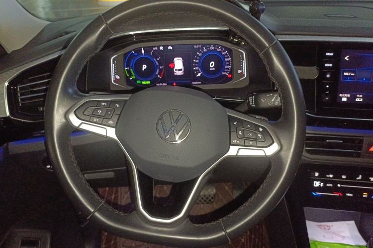 Used Volkswagen Tayron GTE Plug-in Hybrid 2020 1.4T Luxury Model Steering Wheel