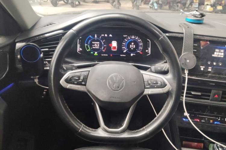 Used Volkswagen Tayron GTE Plug-in Hybrid 2020 1.4T Luxury Model Steering Wheel