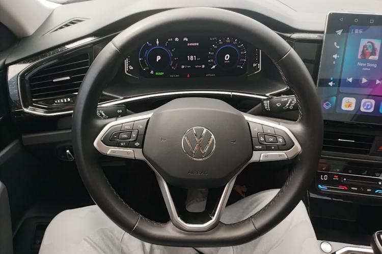 Used Volkswagen Tayron GTE Plug-in Hybrid 2020 1.4T Luxury Model Steering Wheel