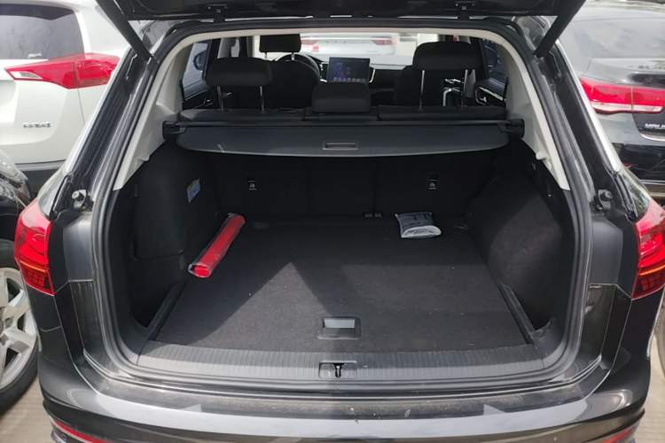 Used Volkswagen Tayron GTE Plug-in Hybrid 2020 1.4T Luxury Model Trunk