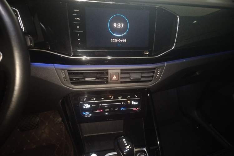 Used Volkswagen Tayron GTE Plug-in Hybrid 2020 1.4T Luxury Model Audio And AC Panel
