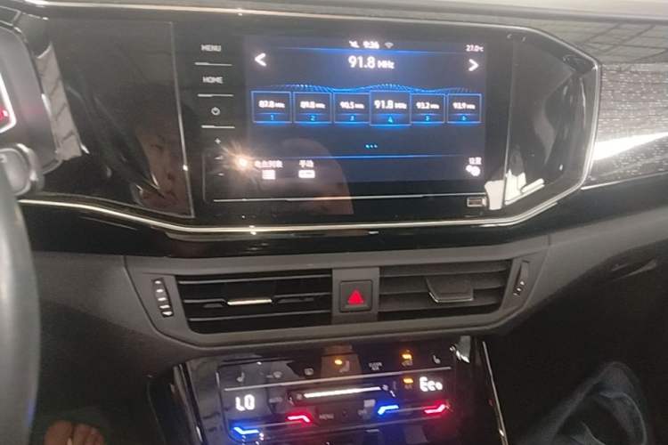 Used Volkswagen Tayron GTE Plug-in Hybrid 2020 1.4T Luxury Model Audio And AC Panel