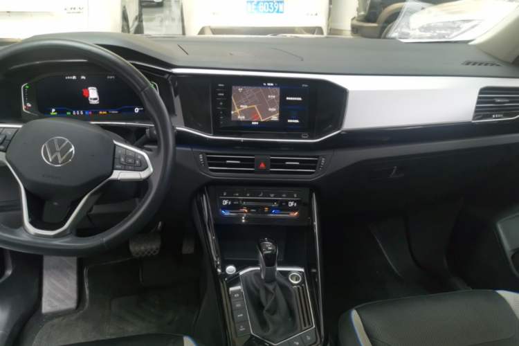 Used Volkswagen Tayron GTE Plug-in Hybrid 2020 1.4T Luxury Model Audio And AC Panel