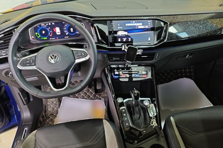 Used Volkswagen Tayron GTE Plug-in Hybrid 2020 1.4T Luxury Model Center Console