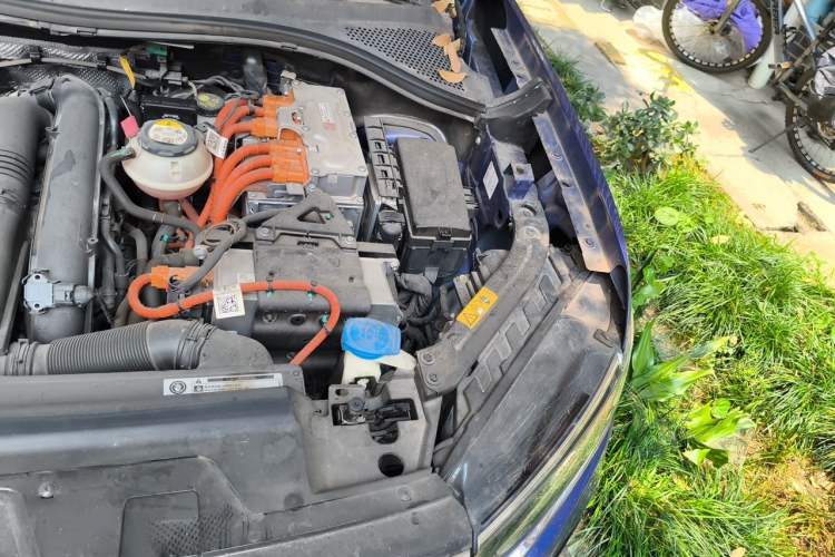 Used Volkswagen Tayron GTE Plug-in Hybrid 2020 1.4T Luxury Model Engine Bay Left